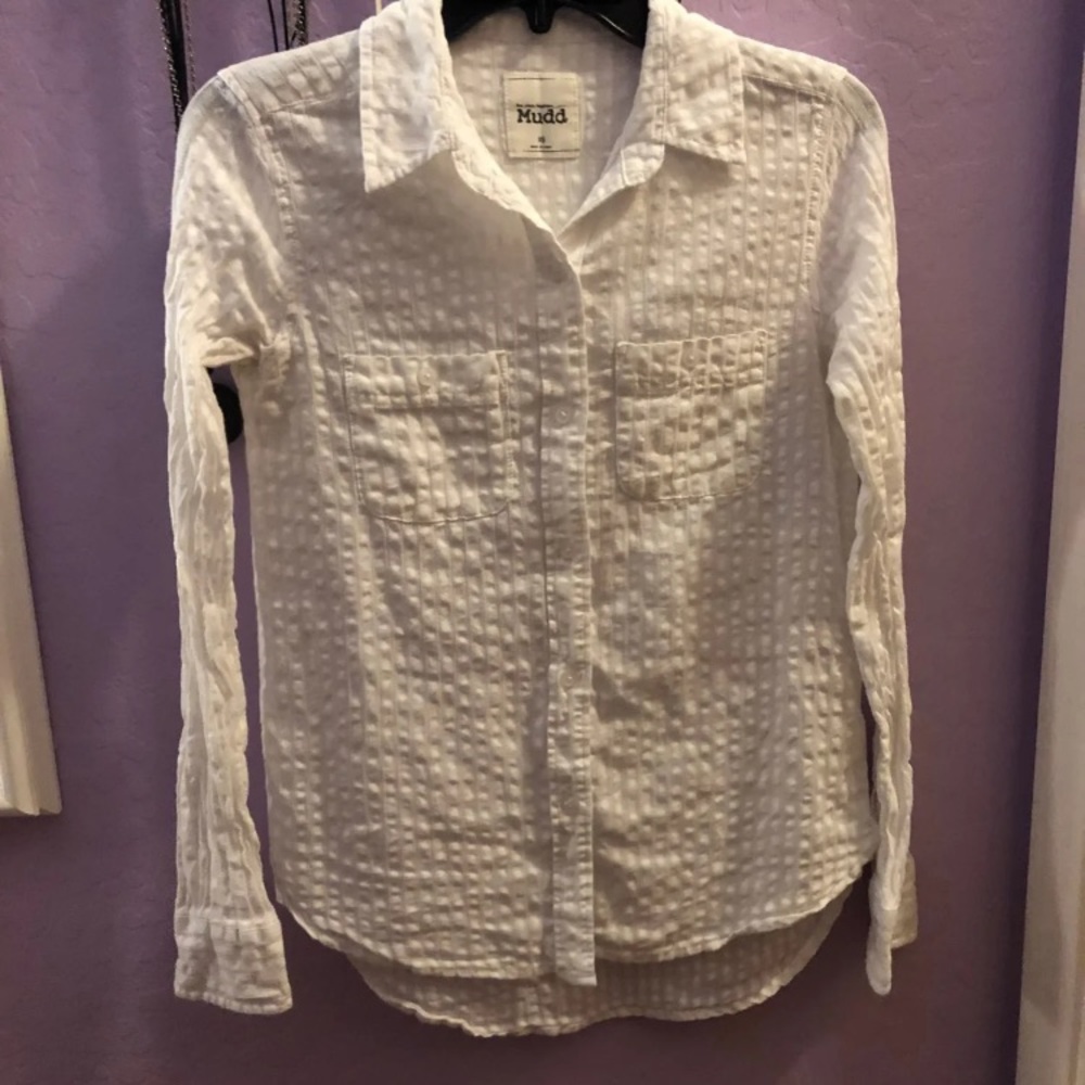 NWOT Ribbed White Button Up Long Sleeve Blouse